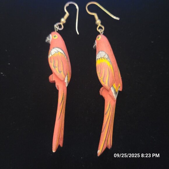 Parrot Earrings 80s Vintage Painted Wooden Boho Tropical Bird Dangle Jewelry - Picture 3 of 7
